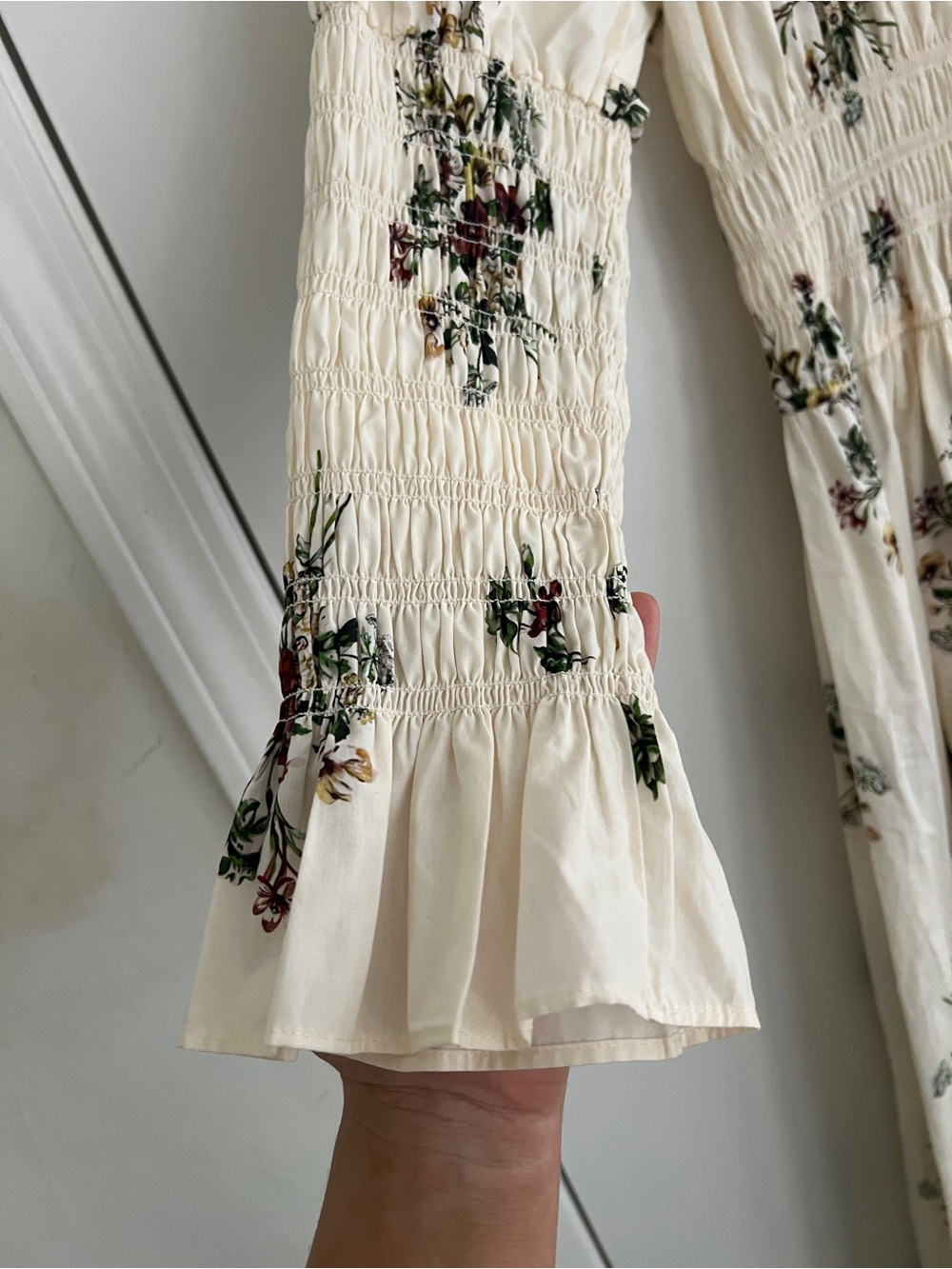 Doen Kaira Dress XS Flawless Cream Floral Smocked Midi Dress - Picture 5 of 14
